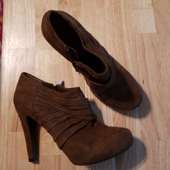 Gianni Bini Shoes - Gianni Bini Shoes